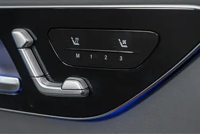 2025 Mercedes-BENZ C-CLASS — миниатюра 16