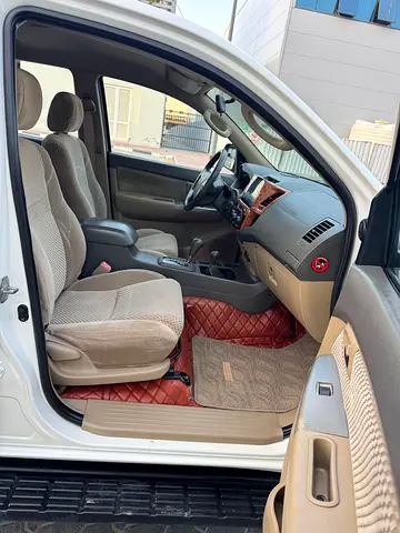 صورة 7 لـ 2012 Toyota FORTUNER