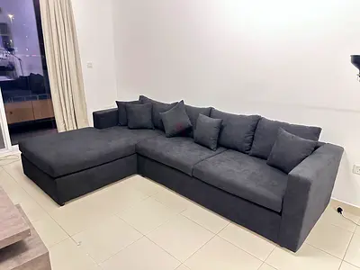 Brand New Luxury L Shaped Living Room Couch with Spacious Corner Configuration, Comfortable Cushions