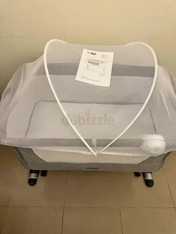 Urgent move out sale baby bedside crib - Price down AED 100 - only available until Friday 3rd Oct