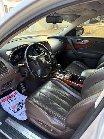 2012 Infiniti FX45/FX35 照片 10