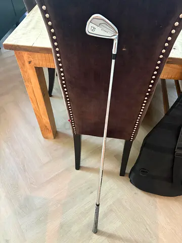 Wilson 2 iron