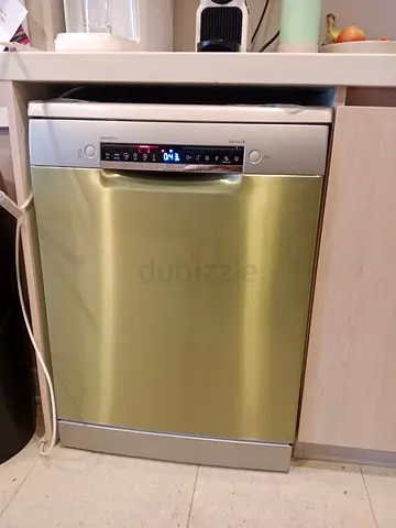 Bosch series 4 three rack dishwasher with wifi model