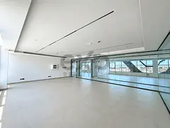 Well-Connected Office Space | Ideal Workspace