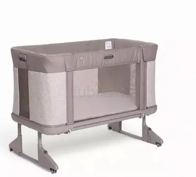 Side-sleeping Bassinet / Co-sleeper Crib in Neutral Grey