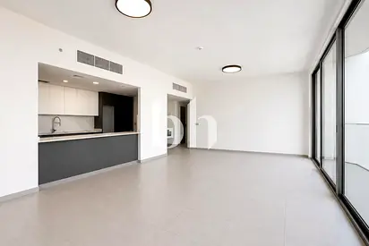 Beautiful 2BR Apartment | Big Balcony | Park View