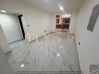 🏠 للإيجار – شقة غرفة وصالة في عجمان | المويهات 3 ✨ فرصة مميزة للسكن في موقع هادئ ومميز، مع سهولة الوصول إلى دبي والشارقة وجميع الخدمات. 🔹 تفاصيل ا