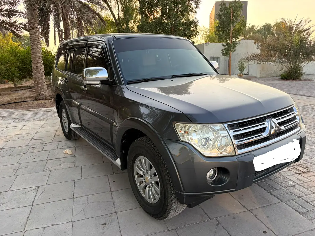 2011 Mitsubishi Pajero GLS Medium Line