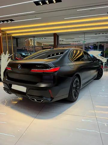صورة 3 لـ 2023 BMW 7-SERIES