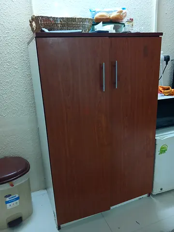 Wooden 2-Door wardrobes Storage Cabinet / Cupboard - Good Condition