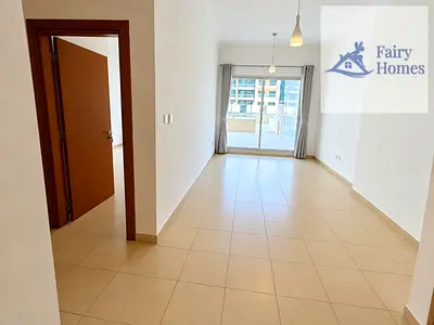 Spacious 1 Bedroom | Mayfair Tower | Large Terrace |
