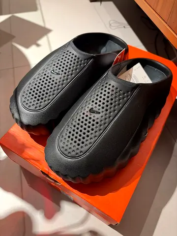 Black Nike Mind 001 clogs mules