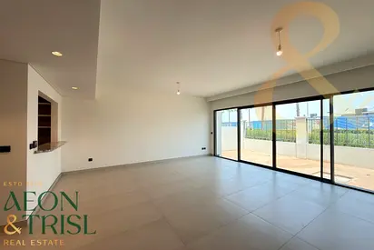 Lagoons View | Brand New | Partial Single Row