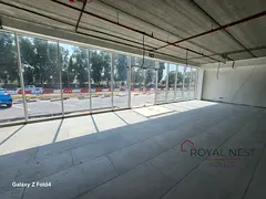 Spacious 1,581 sqft. I Showroom for Lease | DIP 1
