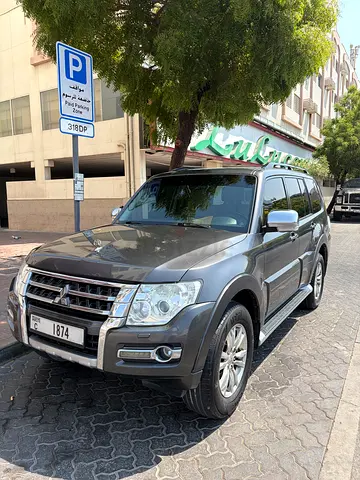 Mitsubishi Pajero GLS 2016 GCC Specs