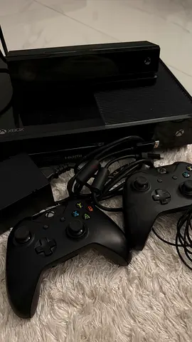 Xbox One Gaming Setup + Toshiba 40” LED TV Bundle
