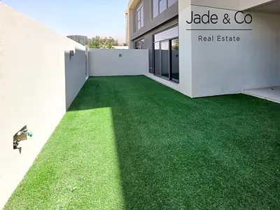 Community Expert | Single Row | Genuine listing