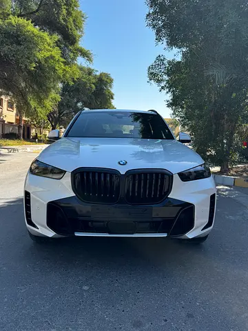BMW X5 40i M SPORT PRO + AIR SUSPENSION , 5 YEARS SERVICE AND WARRANTY