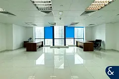 Fitted | Efficient Layout | Semi Furnished
