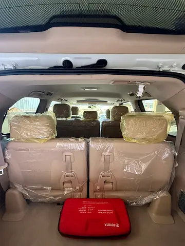 2015 Toyota LAND CRUISER — миниатюра 7