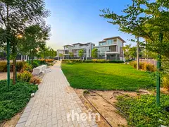 2 Floors | Larg Plot | Private Lift | Independent