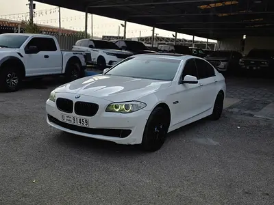 2011 BMW 5-Series 520i Exclusive