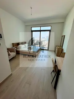 Chiller Free Studio | Balcony | City View