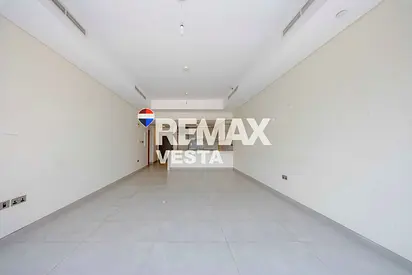 Upcoming Unit | 1BR + Study Room | High Floor | Amenities