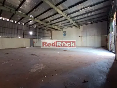 Lovely Warehouse in Al Quoz 3 Ideal for Trading