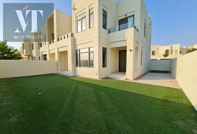 Huge Corner Plot | Next to Park | Vacant on Transfer