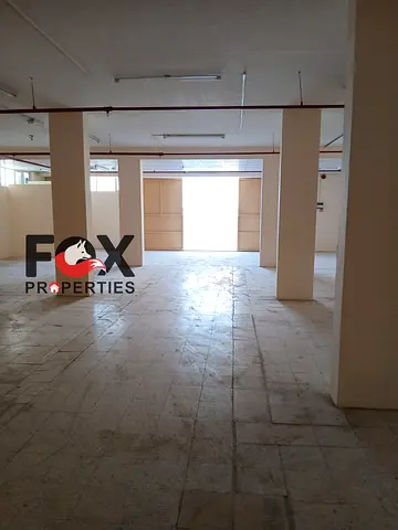 مستودع 2300 قدم بالجرف 1 بسعر 85 ألف درهم! كهرباء 22KW جاهز لأعمال النجارة والأنشطة الصناعية. فرصة ممتازة لتطوير أعمالك. احجزه الآن!
