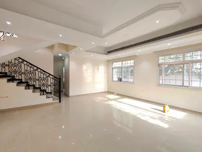 PRIVATE ENTRANCE 3 BEDROOM VILLA WITH MAID ROOM COVER PARKING AVAILABLE