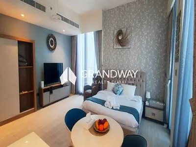 Modern Studio Living I Premium Residence I Arjan