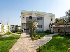 Opportunity for rent in Al Azra || Luxury villa || Fully renovated in Sharjah || Close to Al Azra Pa