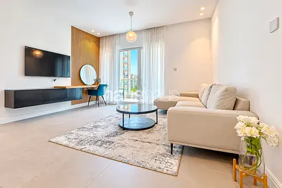 Luxurious | Fully Renovated & Furnished | New