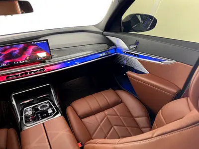 صورة 8 لـ 2023 BMW 7-SERIES