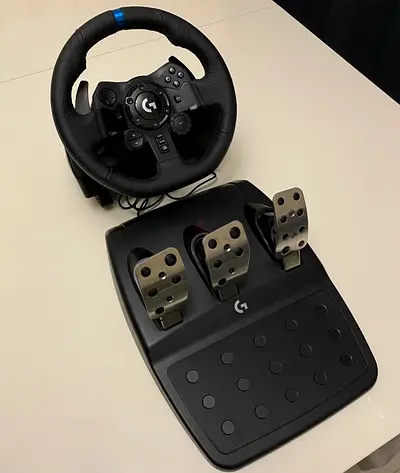Logitech G923 Steering Wheel + Pedals | PS5 / PS4 / PC