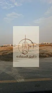 The lowest-priced option in Al-Houshi; close to a mosque and local amenities.