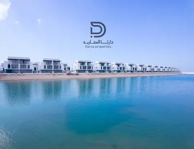 Ready 5BR Sea Villa: 5Y Payment, 2Y Free Services, 10% Cash Discount & Freehold