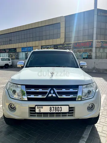2013 Mitsubishi Pajero GLS 3 Doors  - GCC Specs