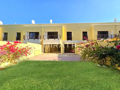 Gated Compound | Private Garden | Close to Park