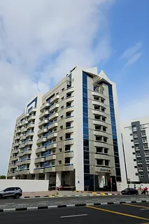 Unfurnished 1BR | Vacant | Axis 4 | Dubai Silicon Oasis