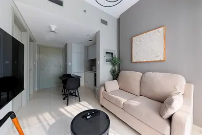 Stylish 1BR with Pool Access in Business Bay