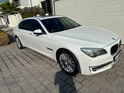 صورة 4 لـ 2013 BMW 7-SERIES