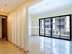 Spacious 1BR | Closed Kitchen | Vacant Soon