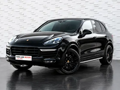 2015 PORSCHE CAYENNE TURBO | 4.8L TWIN-TURBO V8 | AWD | GCC