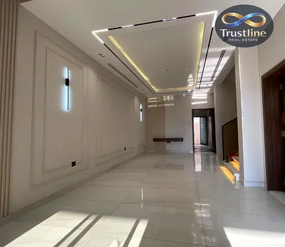 4Br Townhouse with Hall and Majles built up area 2400 Sqft
