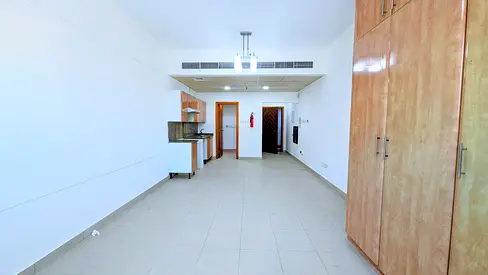STUNNING STUDIO APARTMENT |•| READY TO MOVE |•| PRIME LOCATION