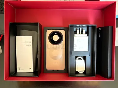 Huawei mate 80 pro + NEW unused charger & watch fit 4 pro