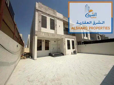 فيلا فاخره 5 غرف مع غرفة خادمه وصاله ومجلس